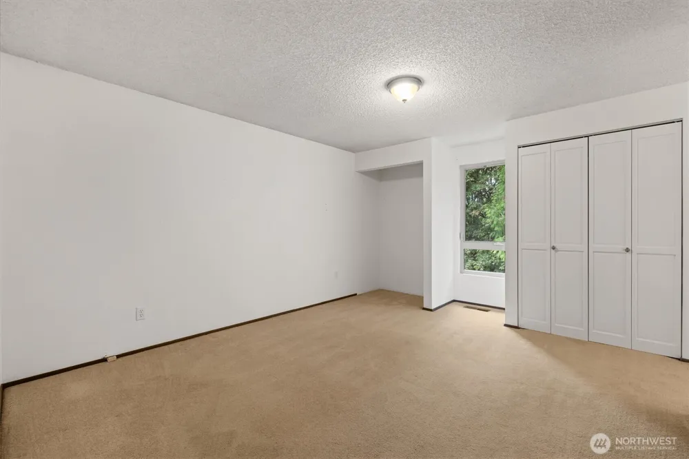 3322 102nd Avenue NE Bellevue, WA 98004
