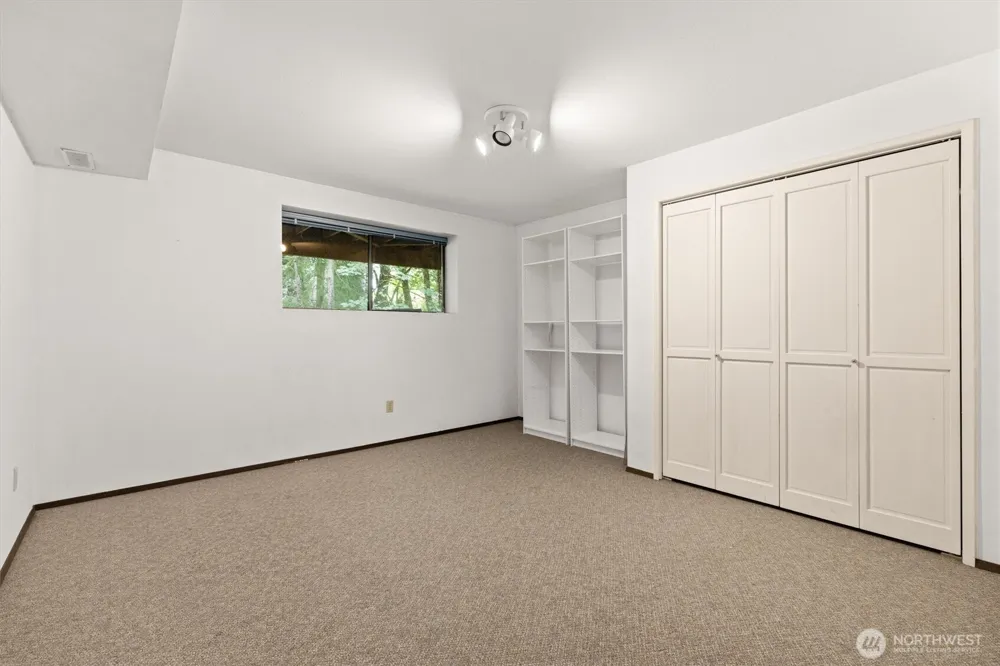 3322 102nd Avenue NE Bellevue, WA 98004