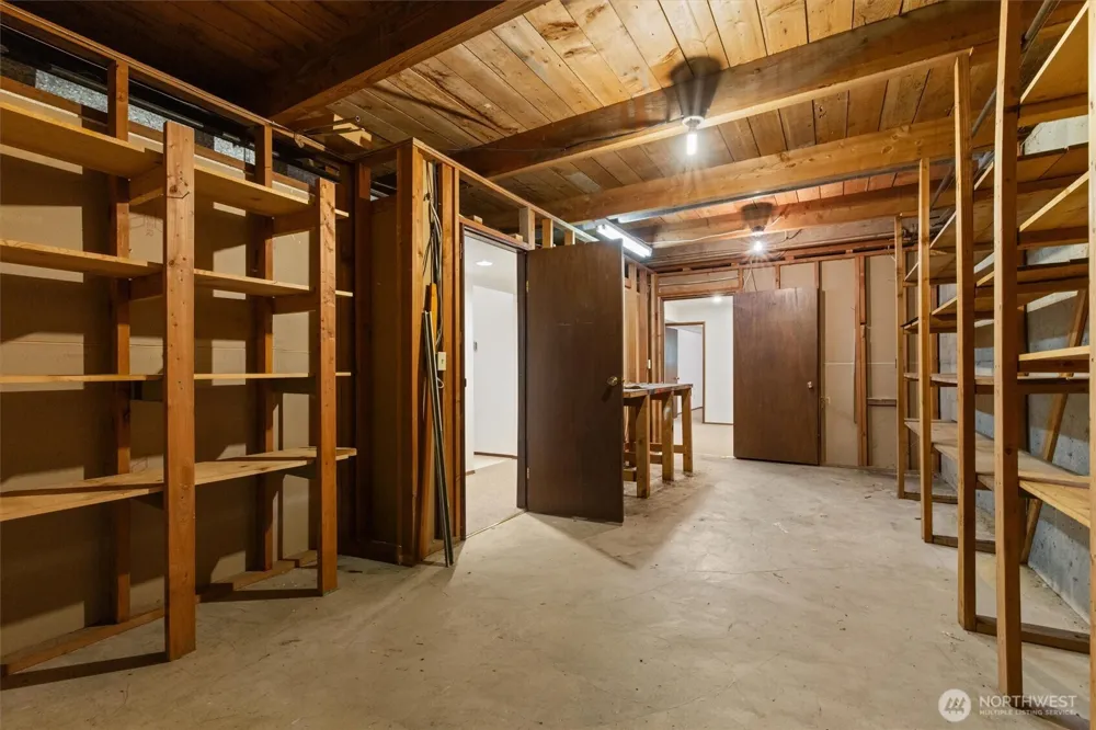3322 102nd Avenue NE Bellevue, WA 98004