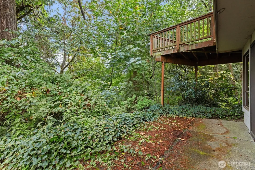 3322 102nd Avenue NE Bellevue, WA 98004