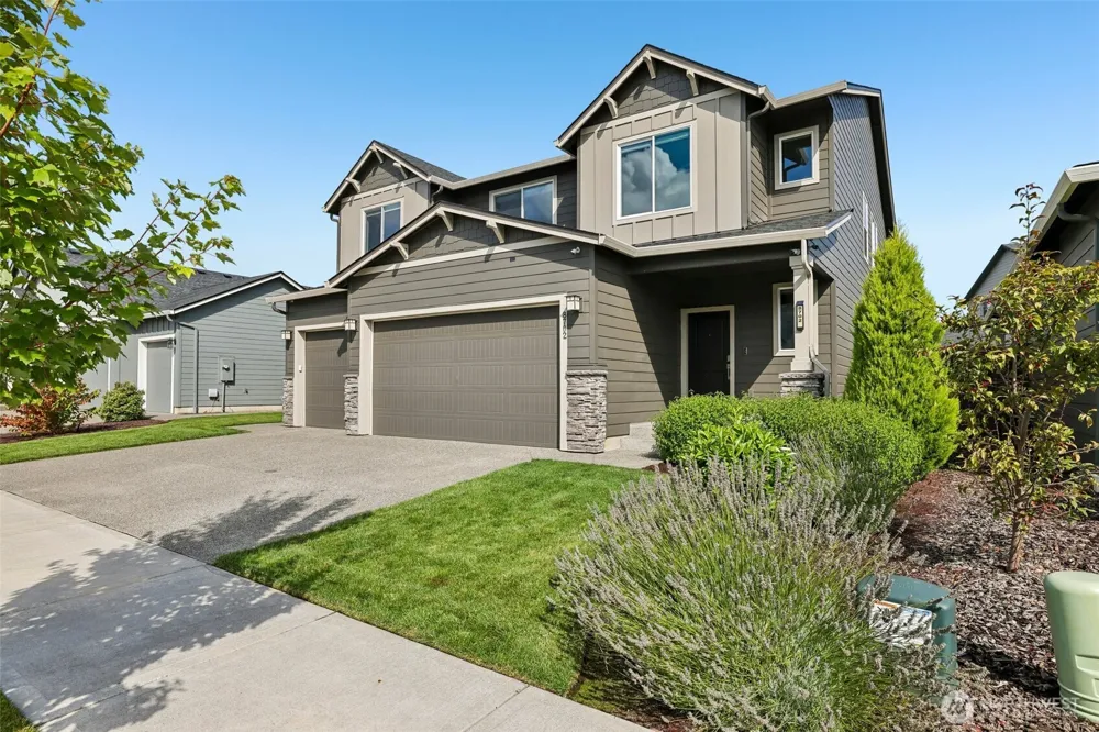8702 5th Street Ridgefield, WA 98642