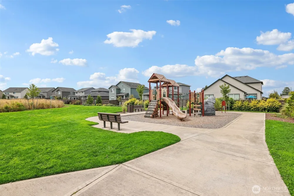8702 5th Street Ridgefield, WA 98642