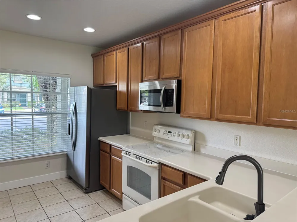 10328 MANDERLEY WAY #112 Orlando, FL 32829