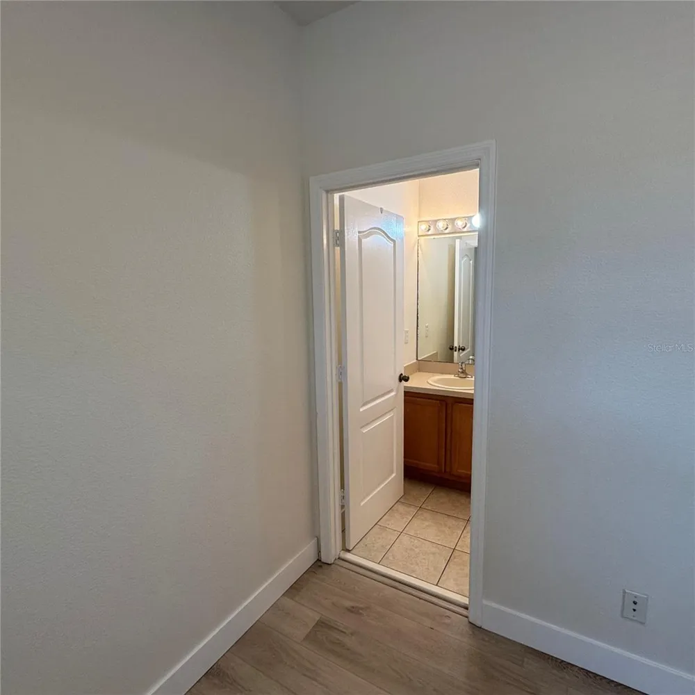 10328 MANDERLEY WAY #112 Orlando, FL 32829