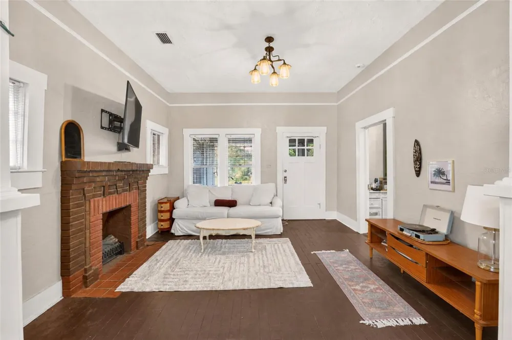 720 NW 2ND AVENUE Gainesville, FL 32601