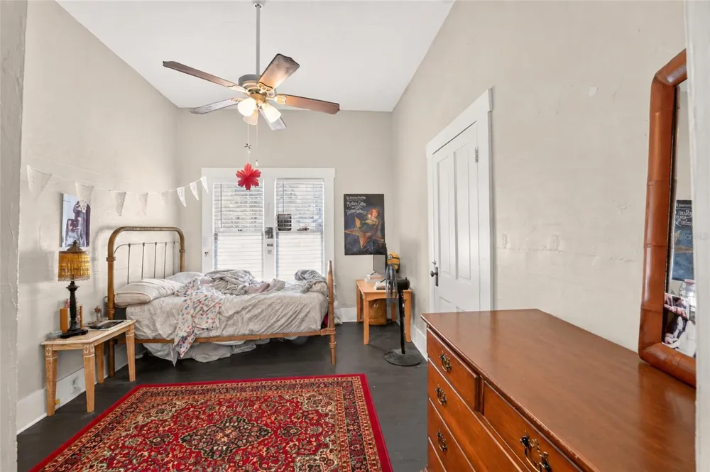 720 NW 2ND AVENUE Gainesville, FL 32601