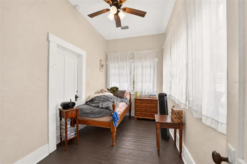 720 NW 2ND AVENUE Gainesville, FL 32601