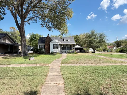 209 S Canton Street