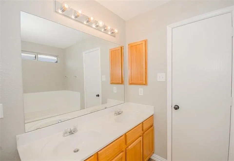 2152 Royal Acres Trail Little Elm, TX 75036