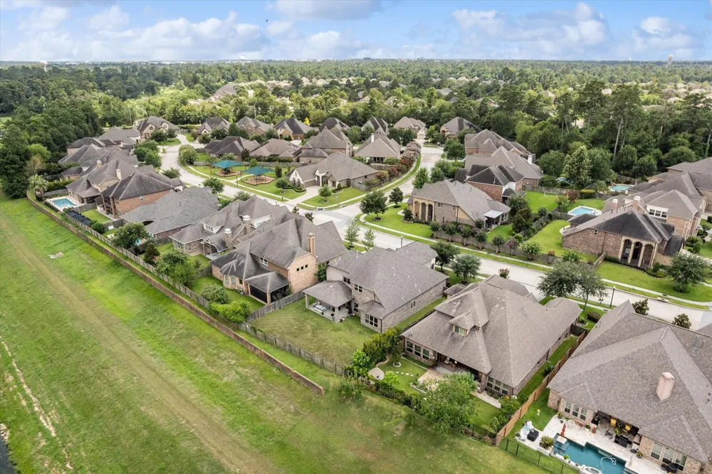 2506 Barclay Lake Lane Spring, TX 77388