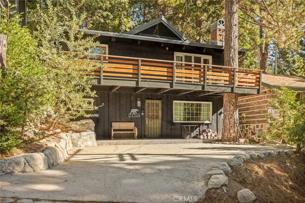 31766 Silver Spruce Running Springs, CA 92382