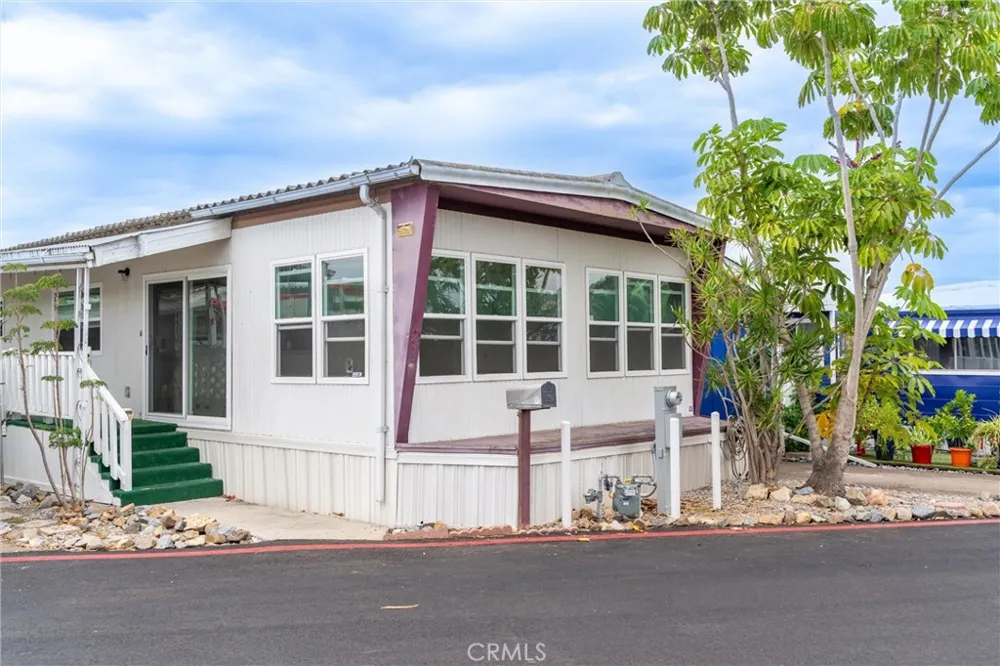 3030 Oceanside Boulevard #12 Oceanside, CA 92054