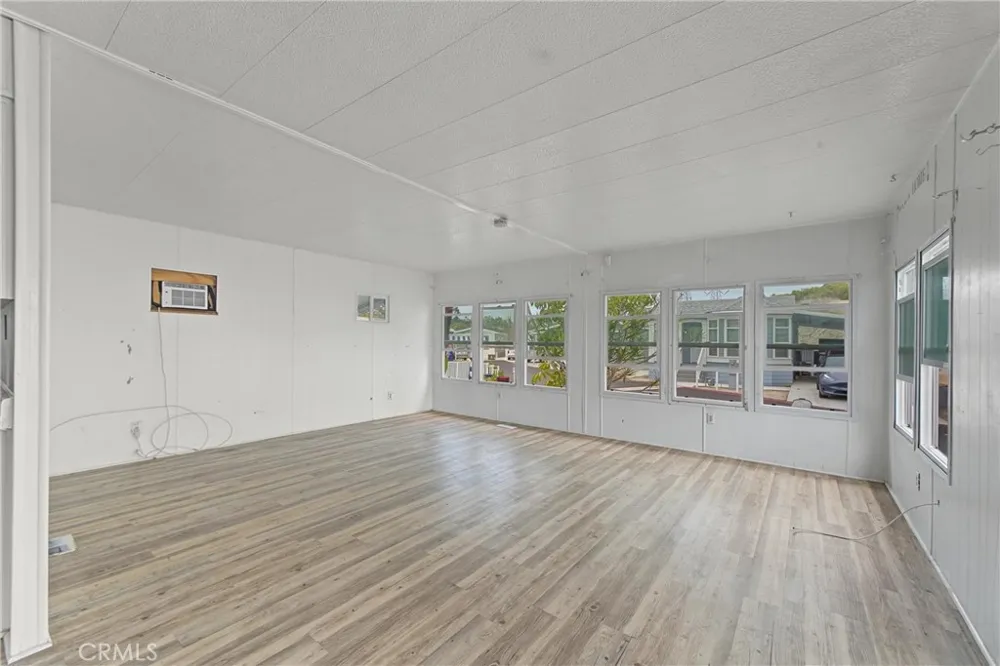 3030 Oceanside Boulevard #12 Oceanside, CA 92054