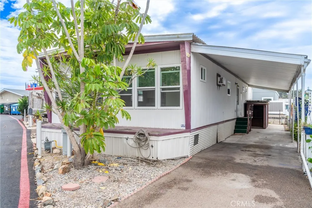 3030 Oceanside Boulevard #12 Oceanside, CA 92054