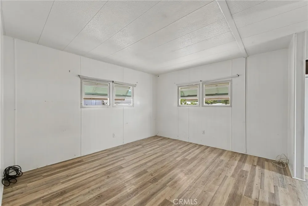 3030 Oceanside Boulevard #12 Oceanside, CA 92054