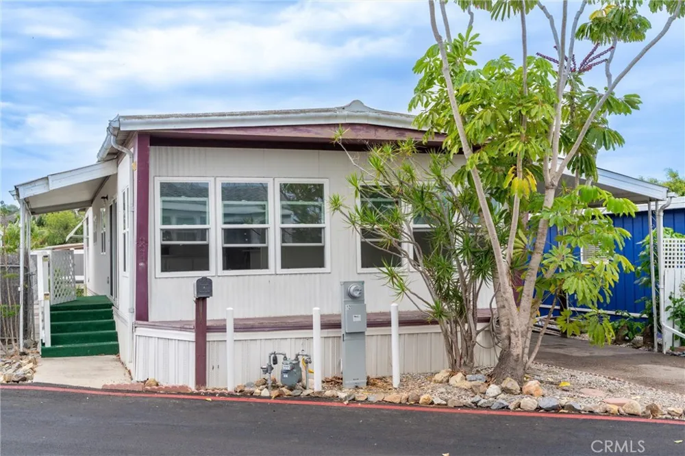 3030 Oceanside Boulevard #12 Oceanside, CA 92054
