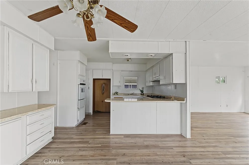 3030 Oceanside Boulevard #12 Oceanside, CA 92054