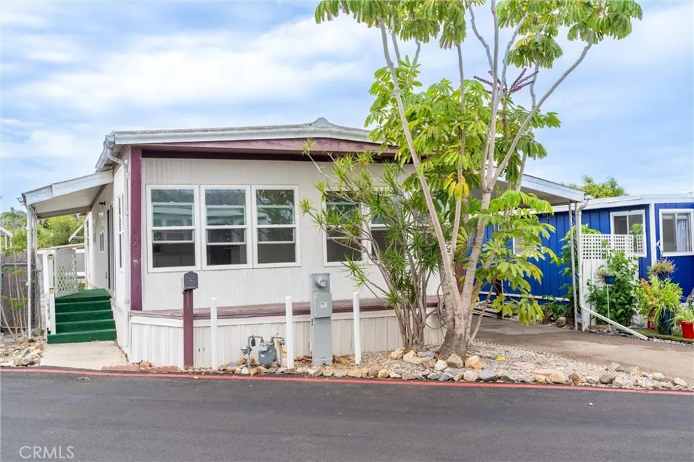 3030 Oceanside Boulevard #12 Oceanside, CA 92054
