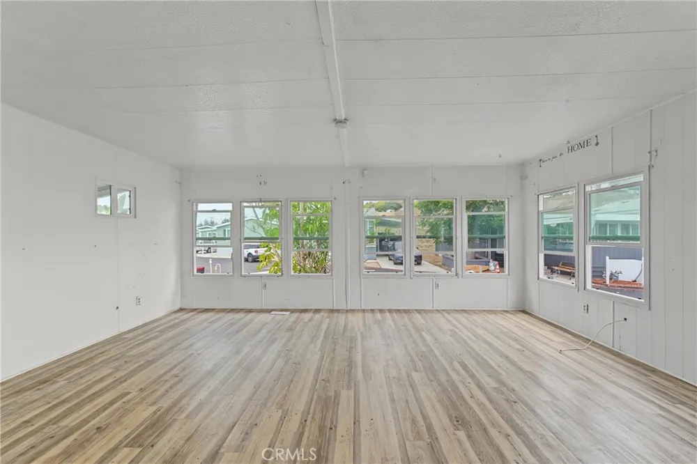 3030 Oceanside Boulevard #12 Oceanside, CA 92054