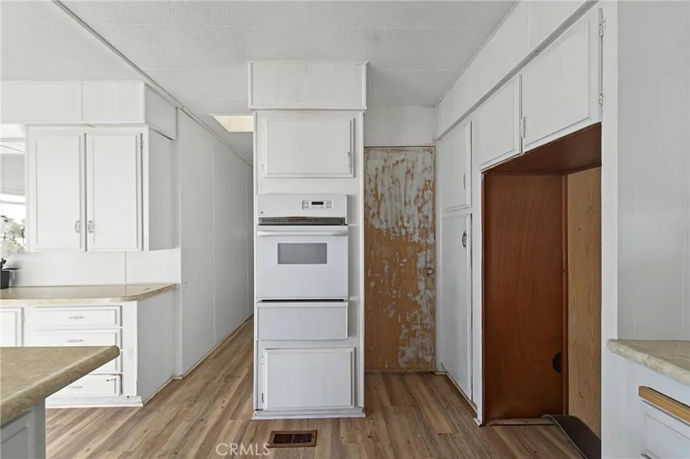 3030 Oceanside Boulevard #12 Oceanside, CA 92054