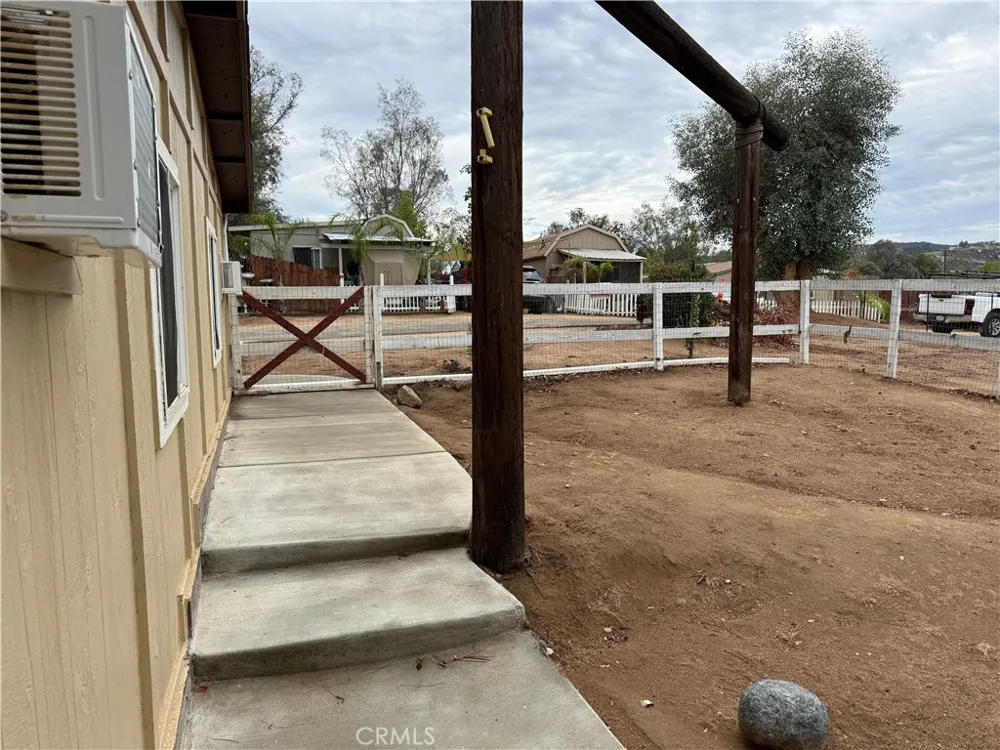 31295 Geary Menifee, CA 92584