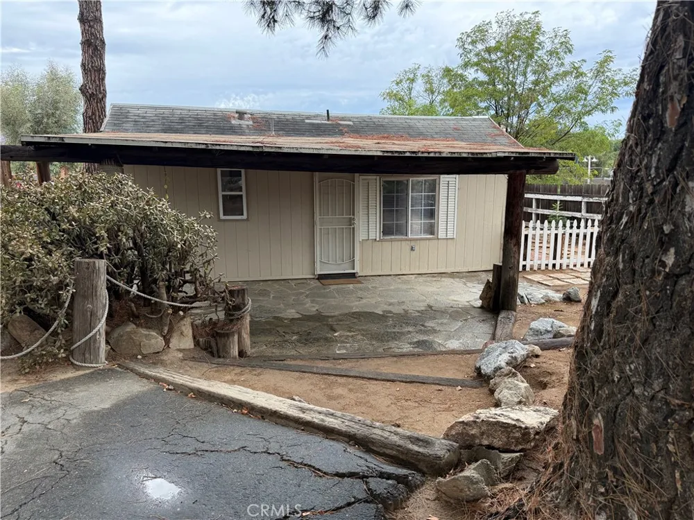 31295 Geary Menifee, CA 92584