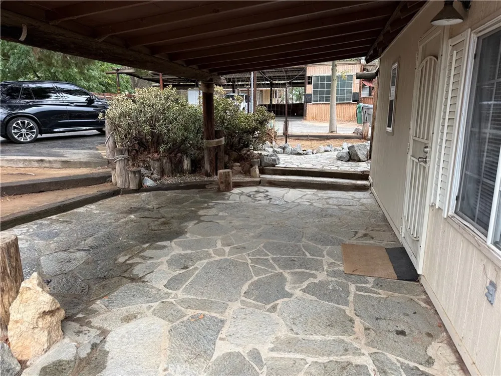 31295 Geary Menifee, CA 92584