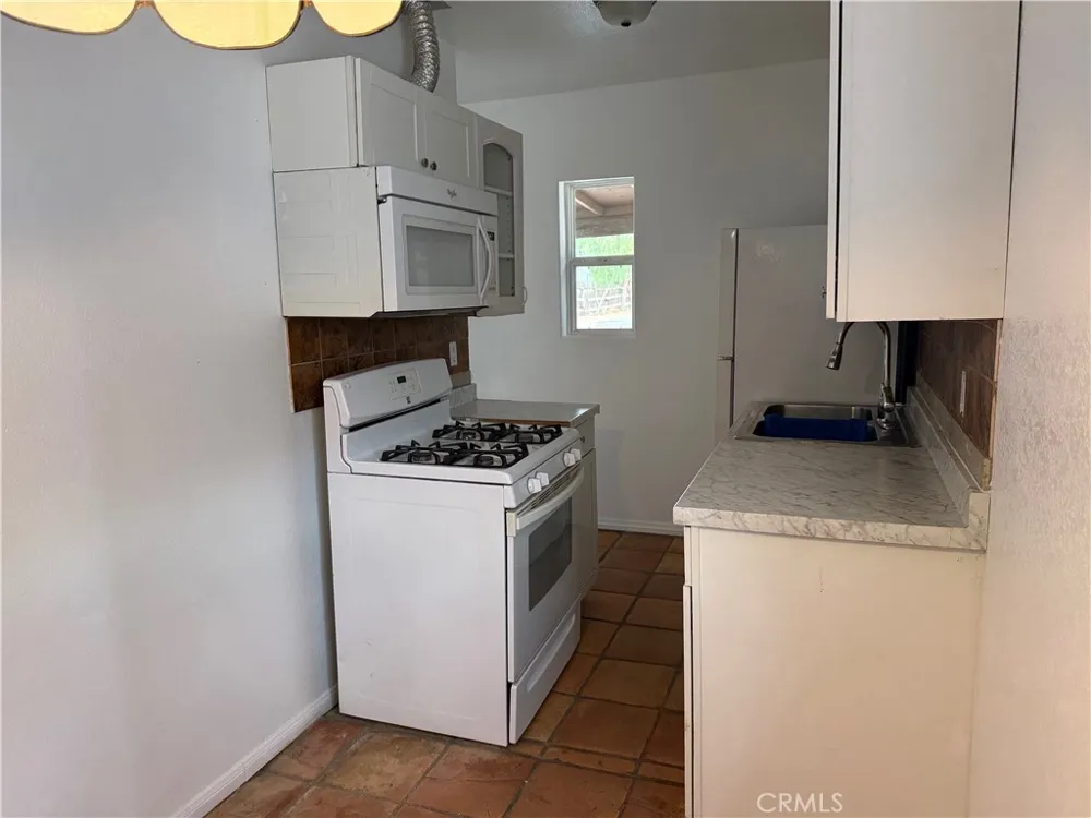 31295 Geary Menifee, CA 92584