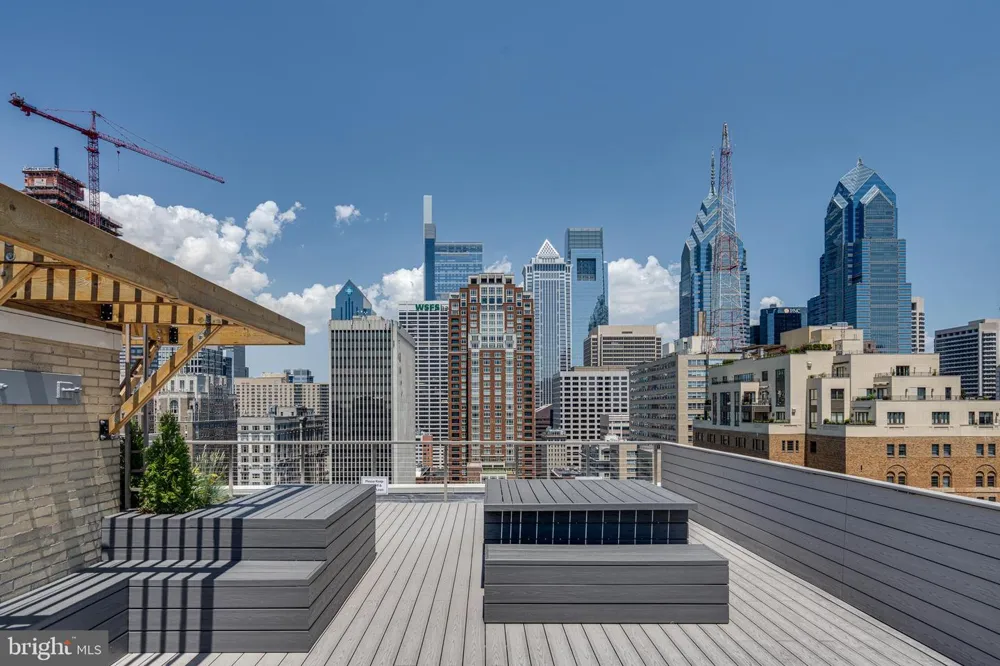 1810 RITTENHOUSE SQUARE #313 Philadelphia, PA 19103