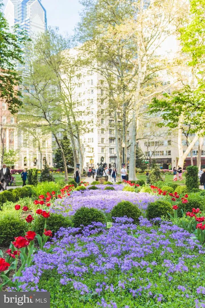 1810 RITTENHOUSE SQUARE #313 Philadelphia, PA 19103