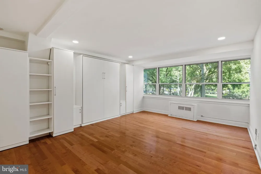 1810 RITTENHOUSE SQUARE #313 Philadelphia, PA 19103