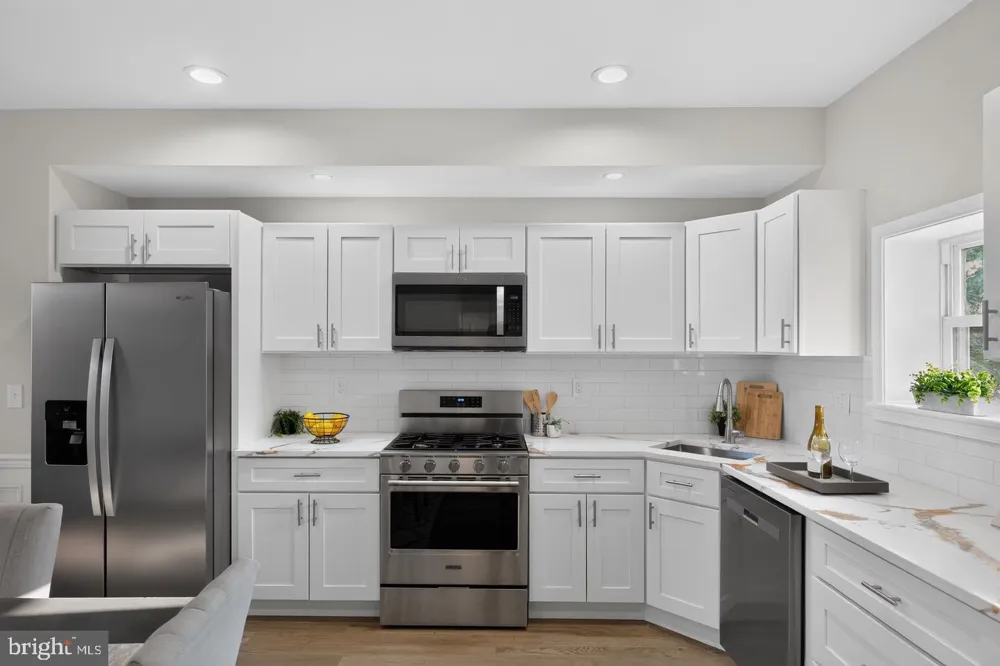 1613 LONGWOOD STREET Baltimore, MD 21216