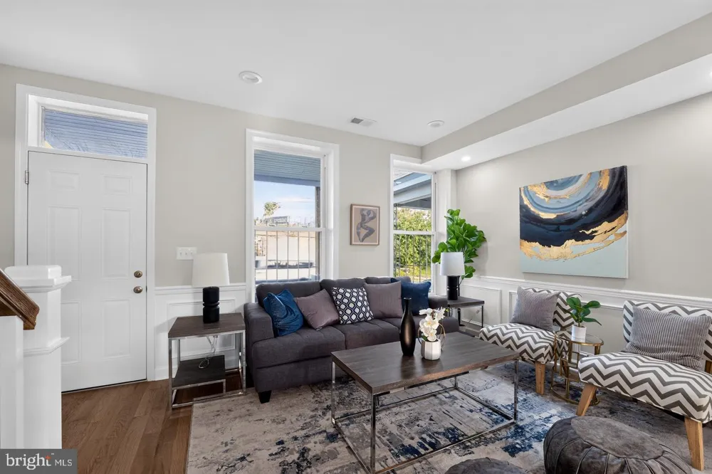 1613 LONGWOOD STREET Baltimore, MD 21216