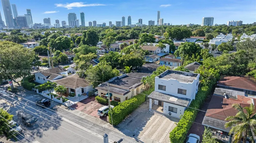 920 SW 9th St #B Miami, FL 33130