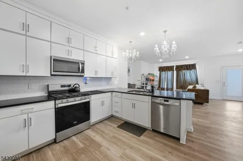 1 Sadie Cir #1101 Unit 1101