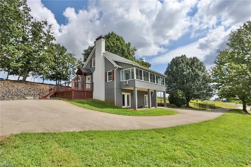 3459 Billings Hill Church Road Traphill, NC 28685