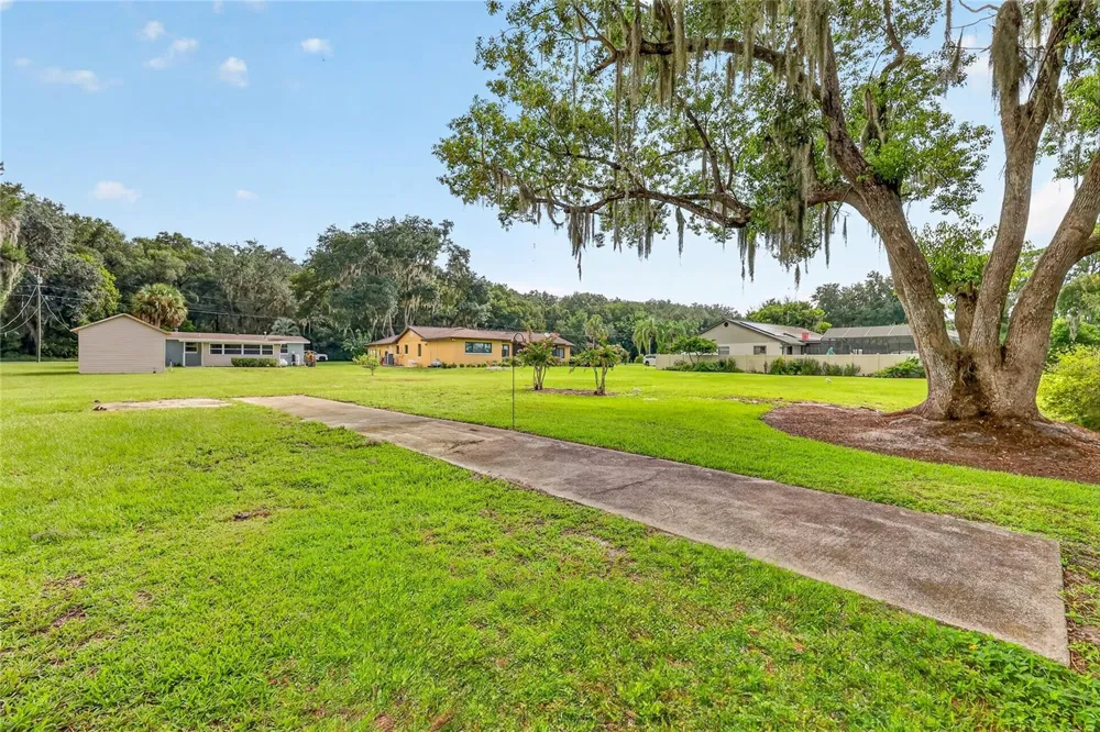 36345 CLEAR LAKE DRIVE Eustis, FL 32736