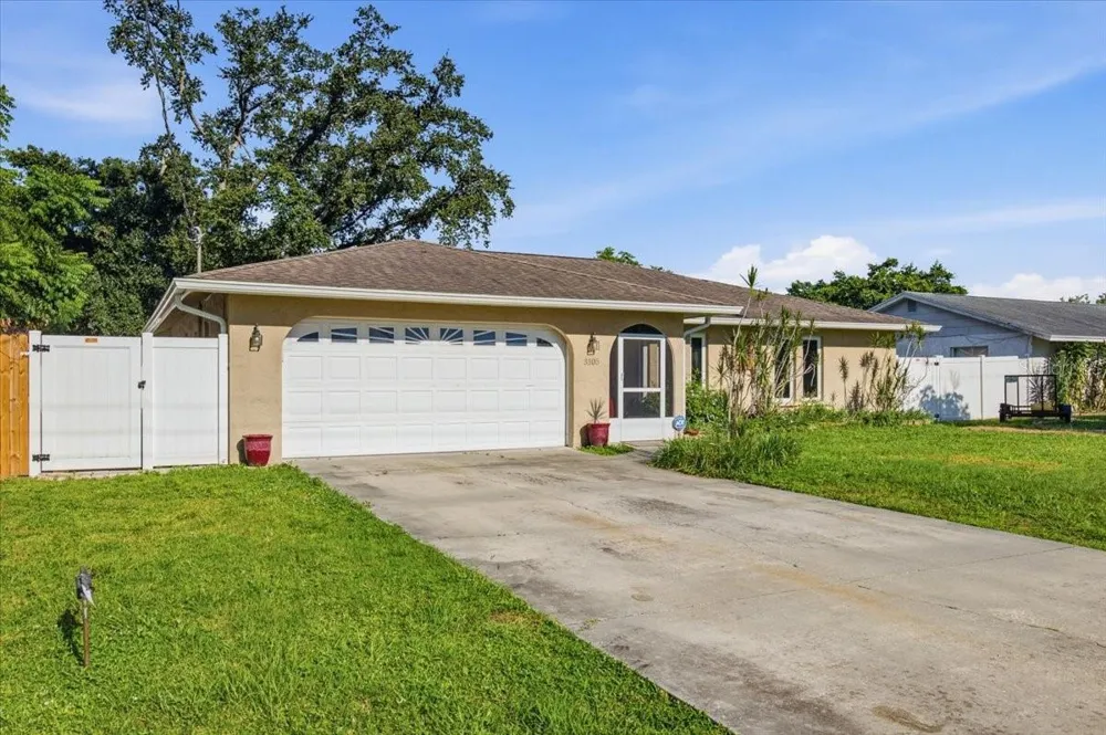 3105 BALDWIN AVENUE Sarasota, FL 34232