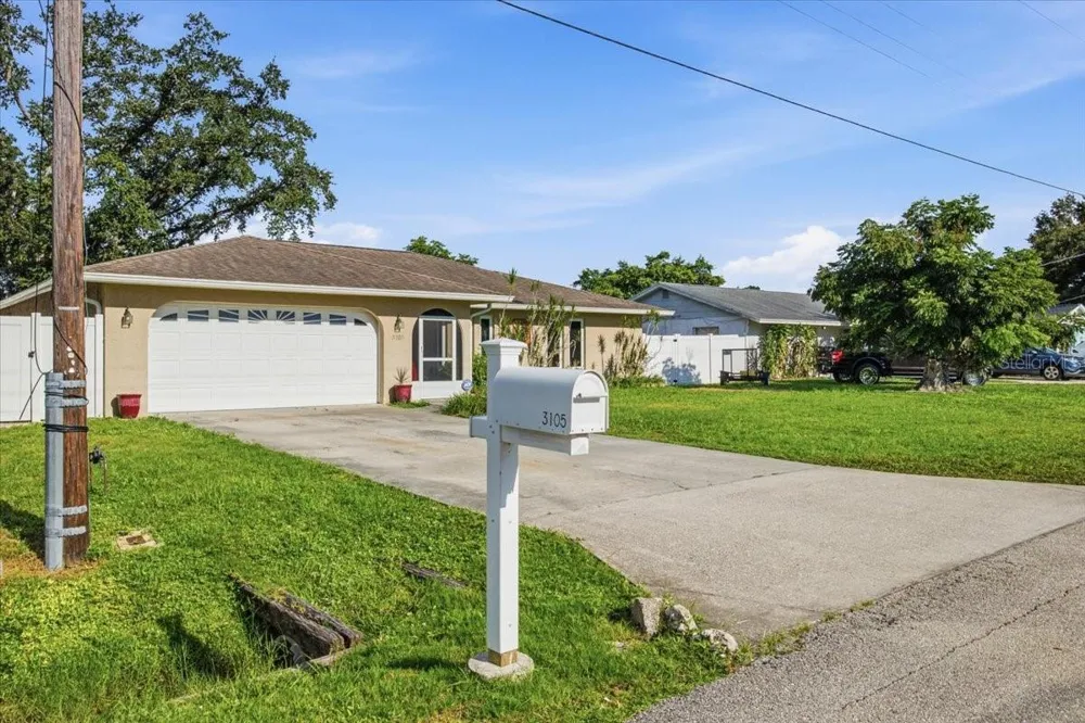 3105 BALDWIN AVENUE Sarasota, FL 34232