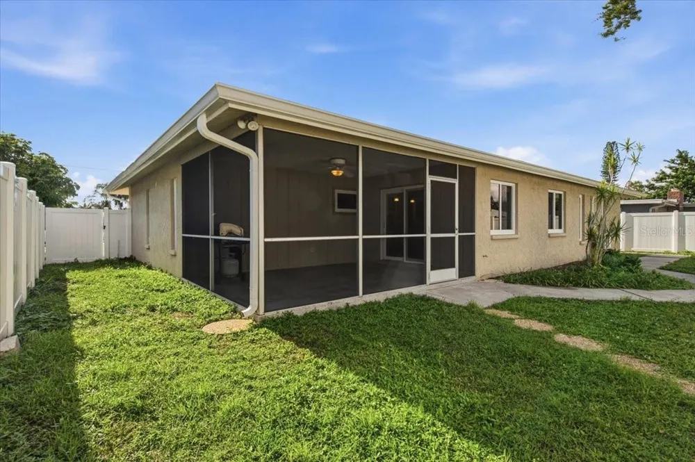 3105 BALDWIN AVENUE Sarasota, FL 34232