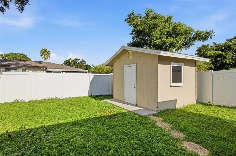 3105 BALDWIN AVENUE Sarasota, FL 34232