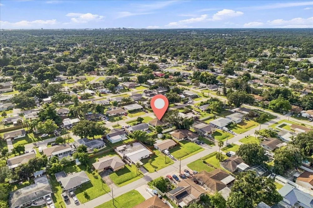 3105 BALDWIN AVENUE Sarasota, FL 34232