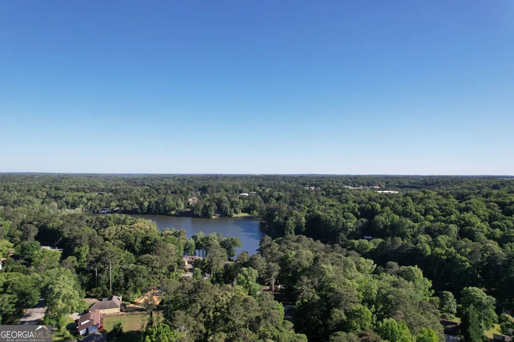 4597 Alpine DR SW Lilburn, GA 30047