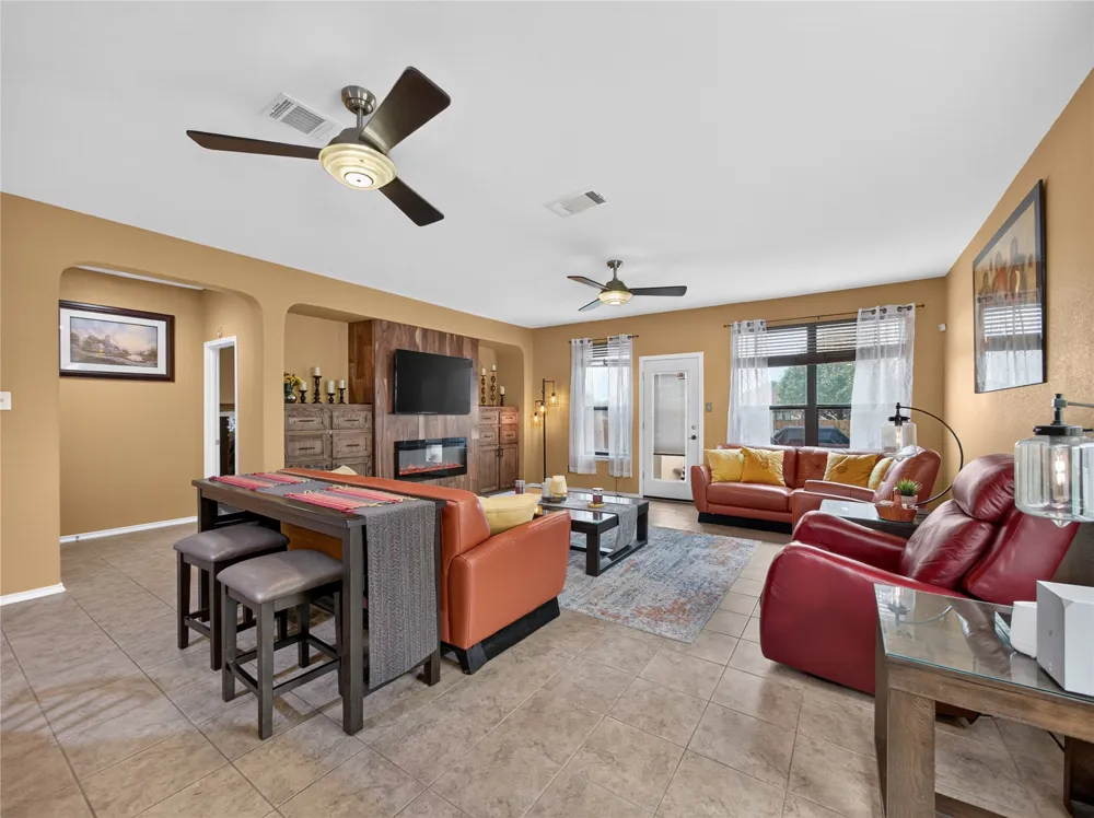 1017 Oatmeal Drive Pflugerville, TX 78660
