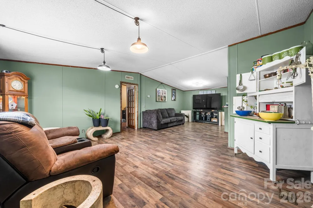 2461 Shadowbrook Drive Lenoir, NC 28645