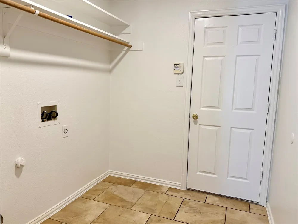 1584 Meadowview Corinth, TX 76210