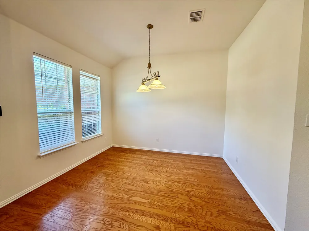 1584 Meadowview Corinth, TX 76210