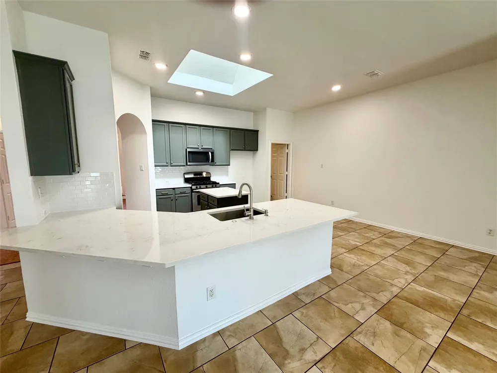 1584 Meadowview Corinth, TX 76210