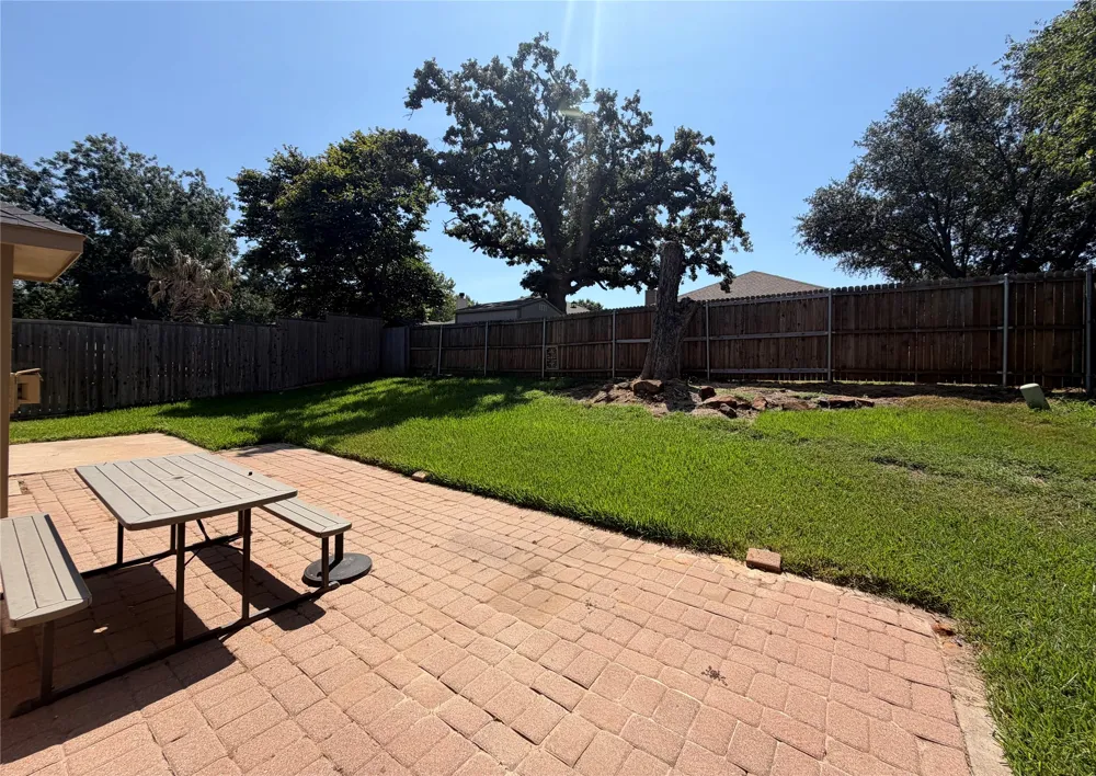 1584 Meadowview Corinth, TX 76210