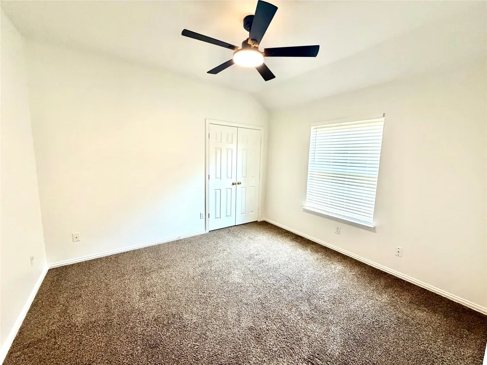 1584 Meadowview Corinth, TX 76210